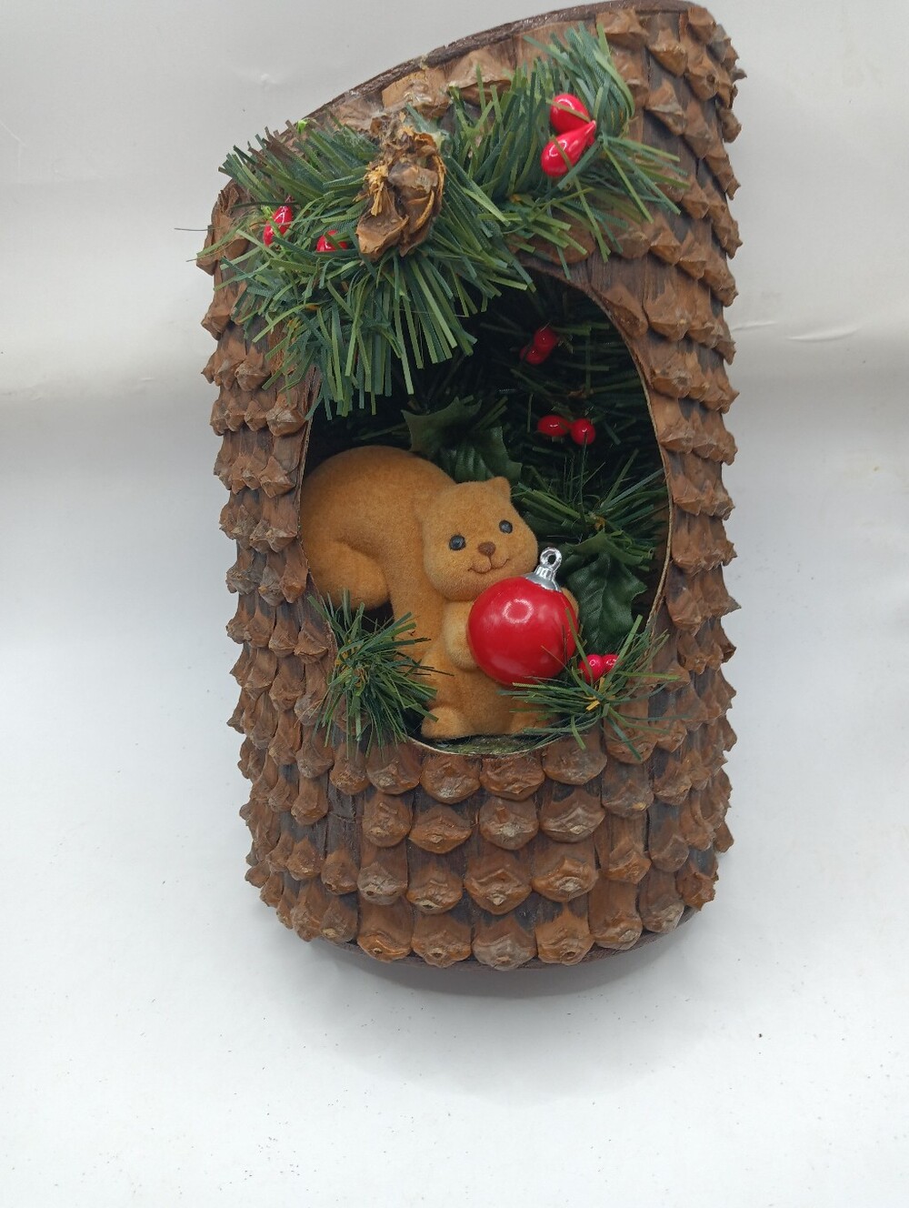Vintage Christmas Squirrel In A Pinecone Bark Log Centerpiece Wall Decor